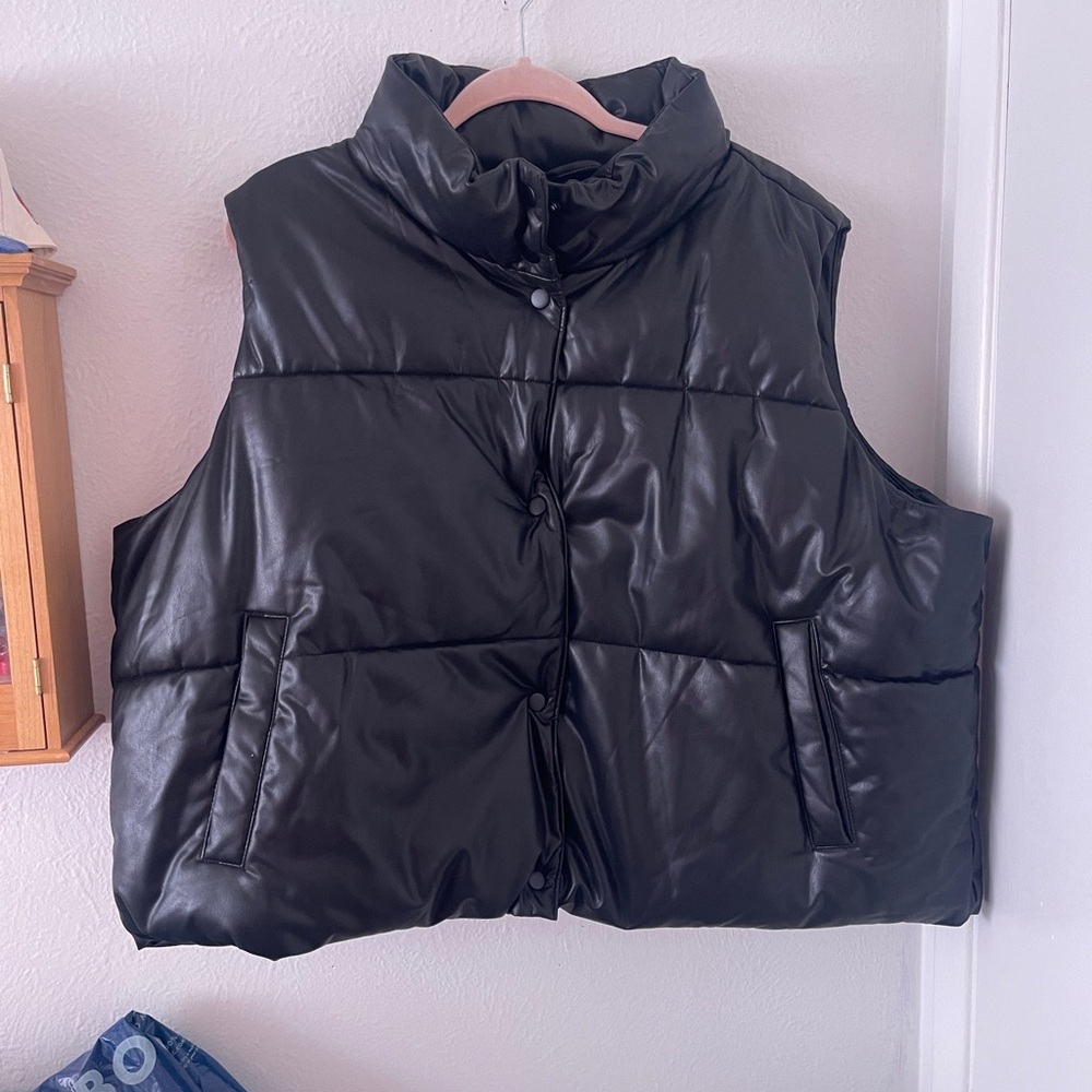 Old Navy Black Puffy Vest, 2x